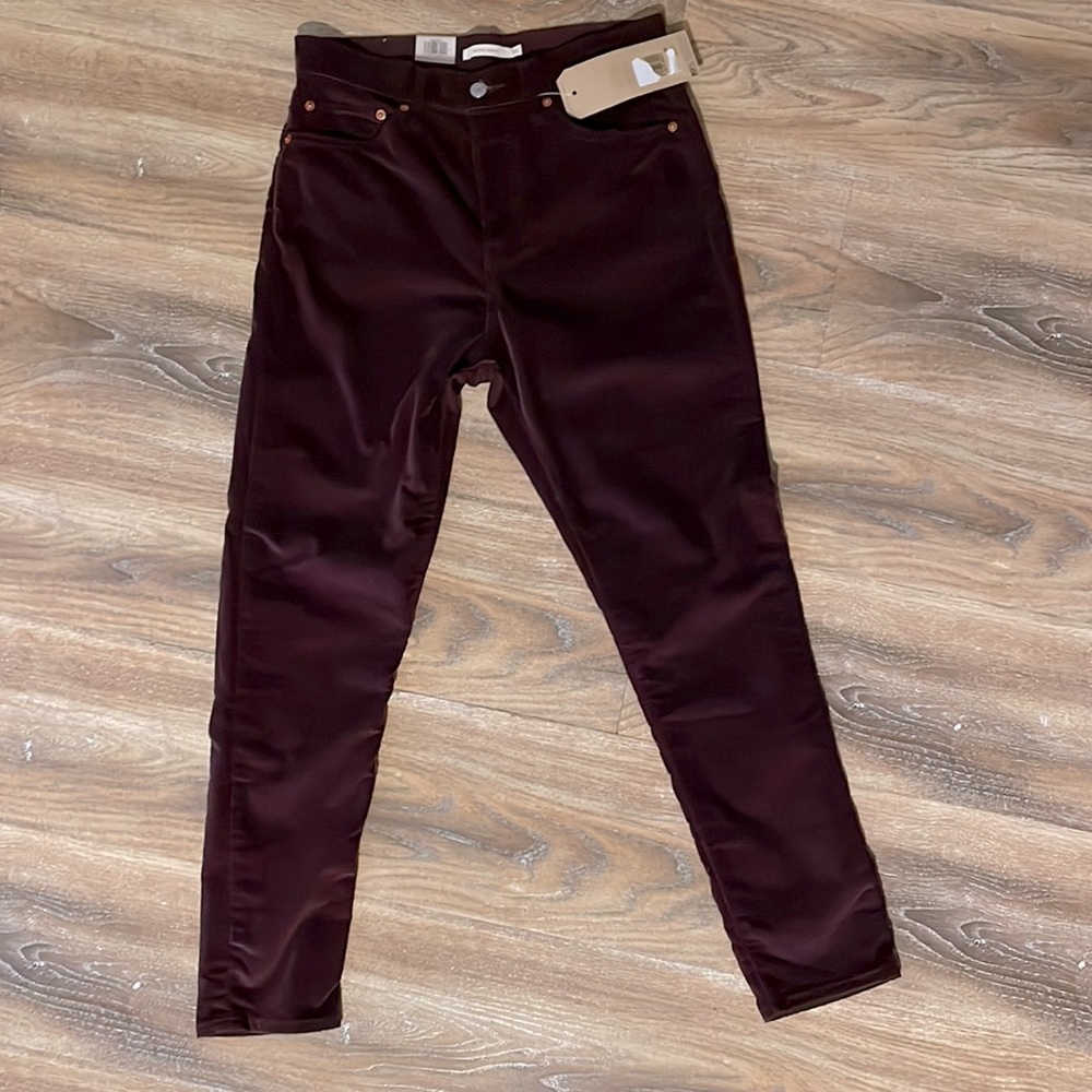 Levi’s Wedgie Skinny High Rise Jeans in Malbec NWT